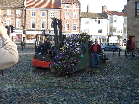 The first section is removed. Picture taken on 09/09/2010.